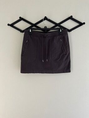 C&C CALIFORNIA - soft fabric Skort, size Medium